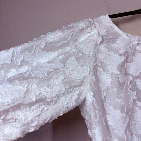 Free People Medium Callie Top White Cropped Cut Out Tie Back Puff Sleeves - Picture 5 of 12